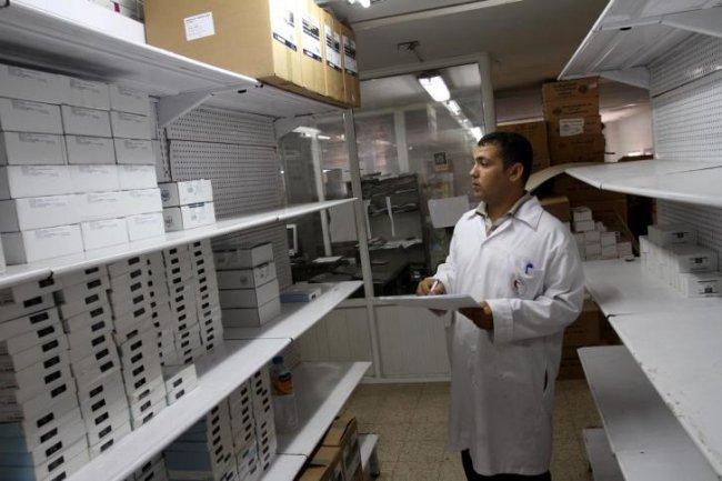 وزارة الصحة تحذر بان نصف مرضى قطاع غزة بلا دواء - وكالة وطن للأنباء